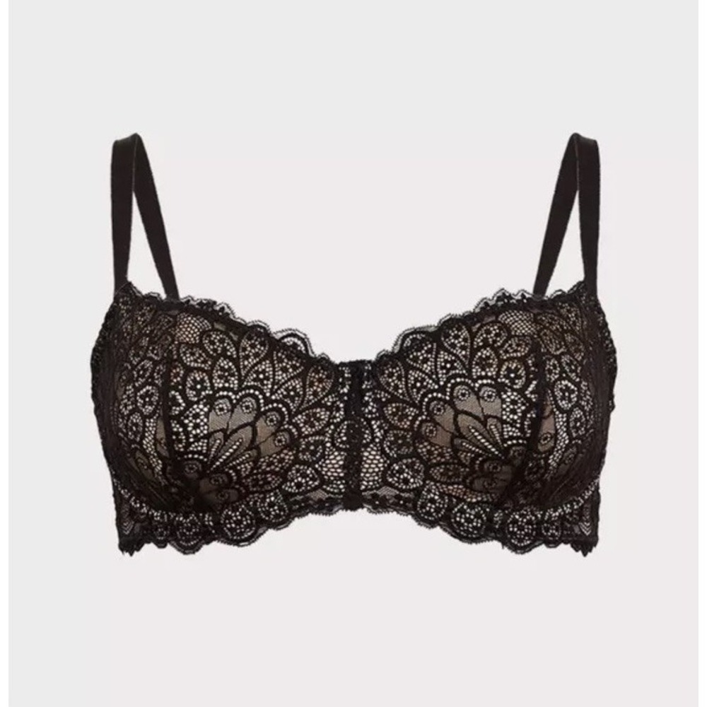 Torrid Curve Lace Underwire Balconette Bra Unlined Size 40C Peacock Lace Black